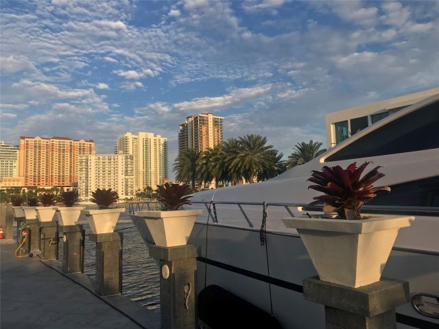 Home for sale at 4 Pelican Dr - photo 6233978