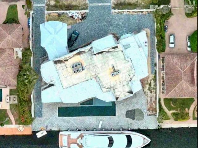 Home for sale at 4 Pelican Dr - photo 6233980