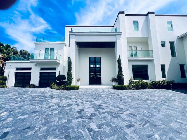 Home for sale at 4 Pelican Dr - photo 6233984