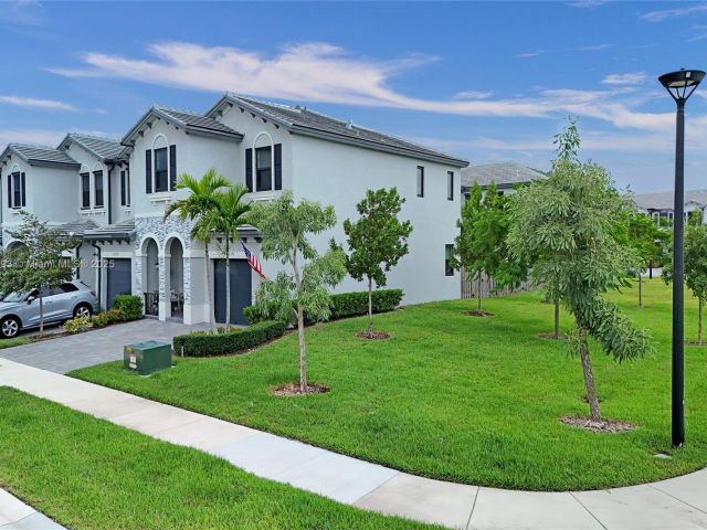 Home for sale at 13371 SW 287th Ter 13371 - photo 6211791