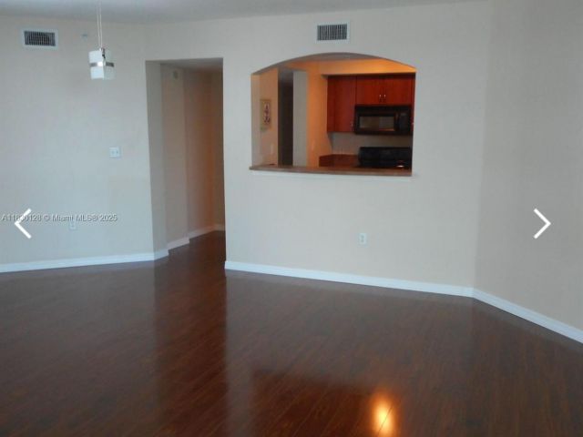 Apartment for sale  Unit #921 - photo 6219538