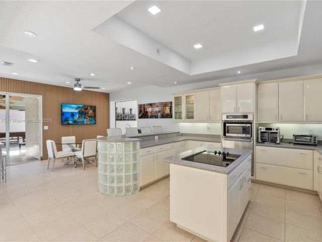 Home for rent at 13815 SW 38th St - photo 6215533