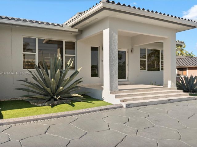 Home for rent at 13815 SW 38th St - photo 6215544