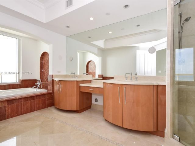 Apartment for rent  Unit #2706 - photo 6218337