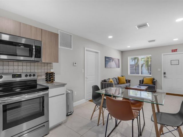 Home for sale at 507 NW 8th Ave #2 - photo 6213474