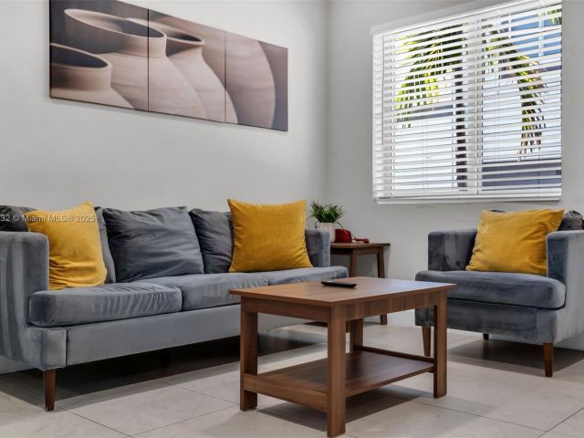 Home for sale at 507 NW 8th Ave #2 - photo 6213478