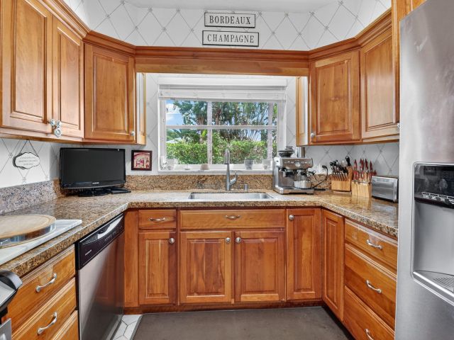 Home for sale at 1095 Hibiscus Lane - photo 6219313