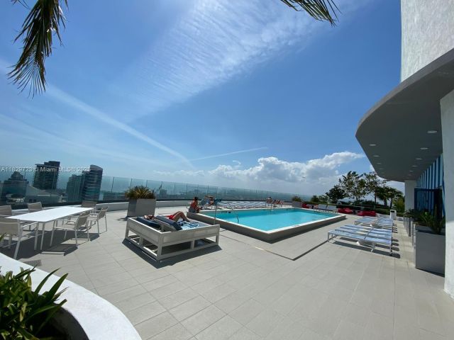 Apartment for rent  Unit #1706 - photo 6219648