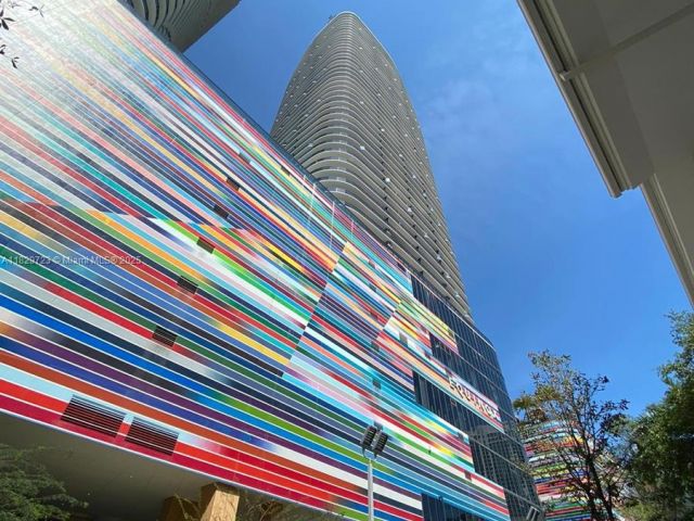 Apartment for rent  Unit #1706 - photo 6219655