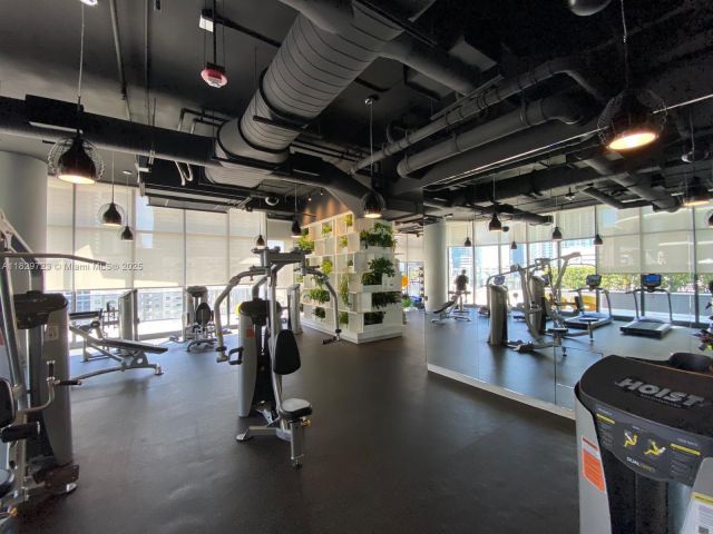 Apartment for rent  Unit #1706 - photo 6219658