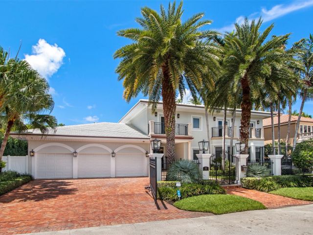 Home for sale at 15 PELICAN DR - photo 6231563