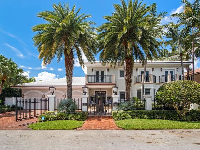 Home for sale at 15 PELICAN DR - photo 6231572