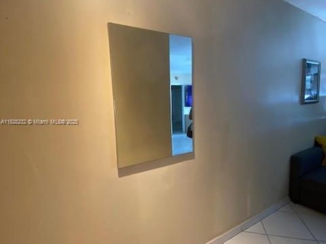 Apartment for rent  Unit #1002 - photo 6219421