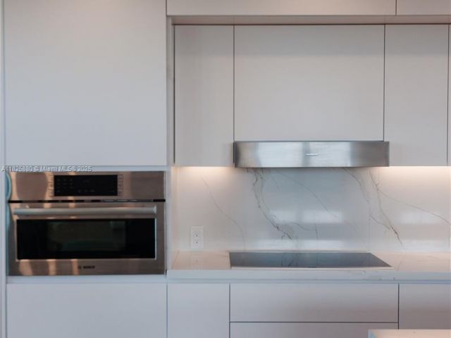 Apartment for rent  Unit #D301 - photo 6218706