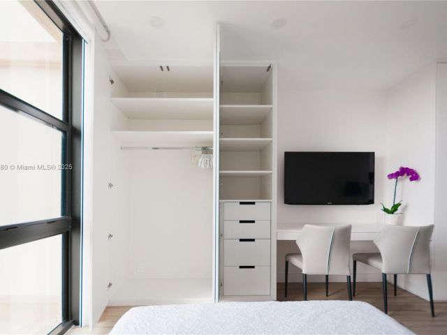 Apartment for rent  Unit #D301 - photo 6218711