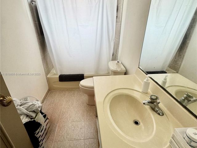 Home for sale at 373 NE 35th Ave - photo 6218515