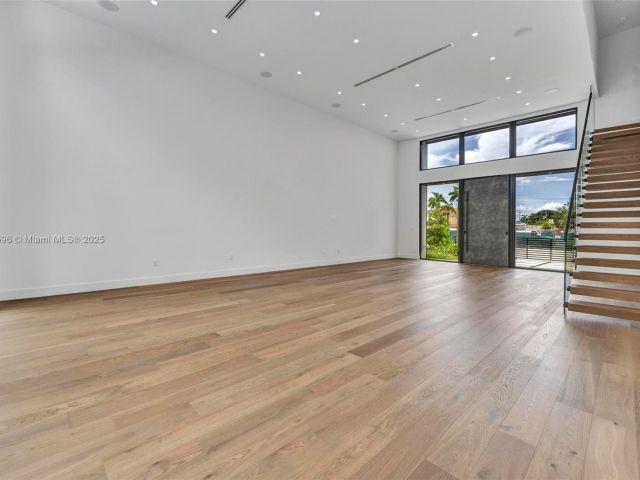 Home for sale at 630 NE 82nd Ter - photo 6223701