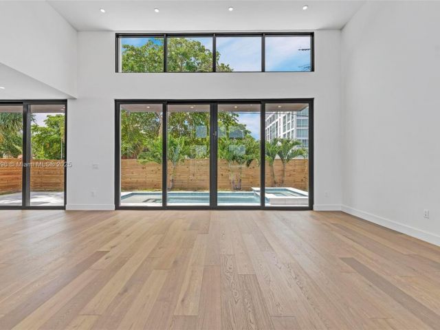 Home for sale at 630 NE 82nd Ter - photo 6223710