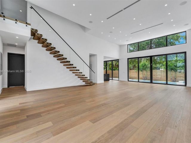 Home for sale at 630 NE 82nd Ter - photo 6223711