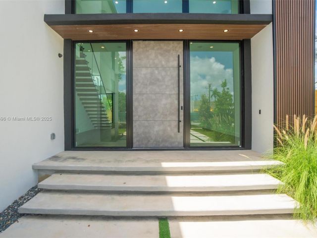 Home for sale at 630 NE 82nd Ter - photo 6223712