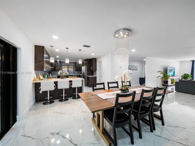 Home for sale at 2101 NW 14th Ave - photo 6233953