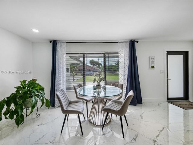 Home for sale at 2101 NW 14th Ave - photo 6233960