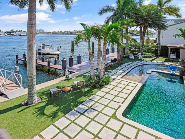 Home for sale at 3102 SE 12th Street - photo 6231255