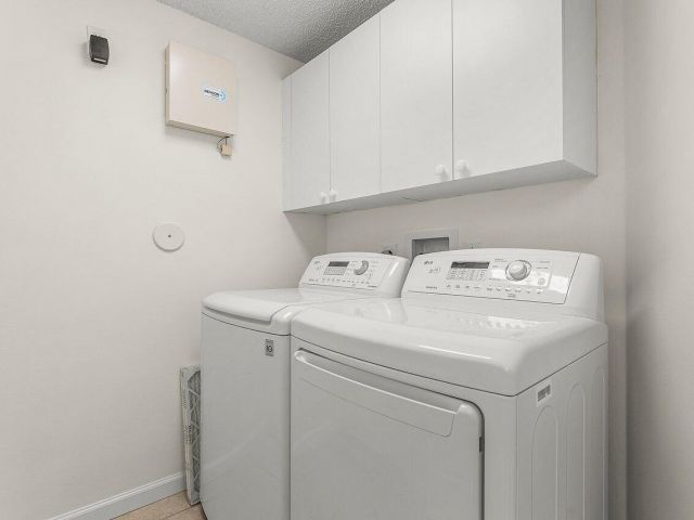 Home for rent at 7728 Edinburough Lane - photo 6219262