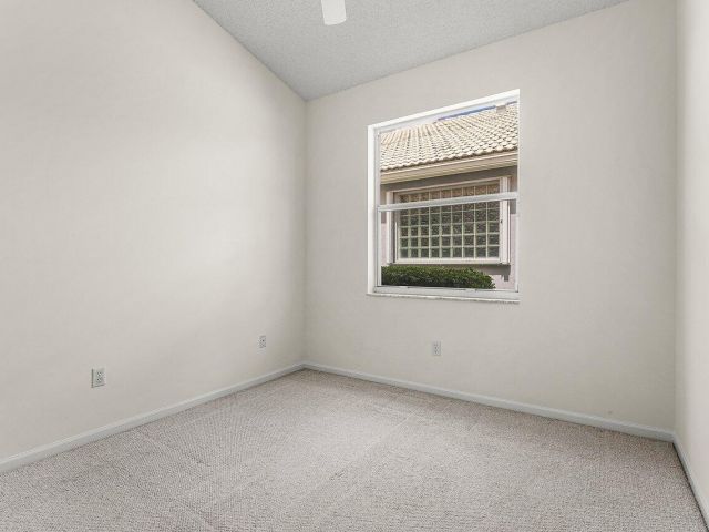 Home for rent at 7728 Edinburough Lane - photo 6219264