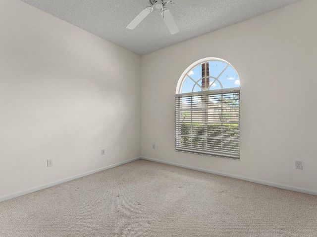 Home for rent at 7728 Edinburough Lane - photo 6219266