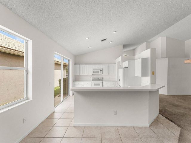 Home for rent at 7728 Edinburough Lane - photo 6219271