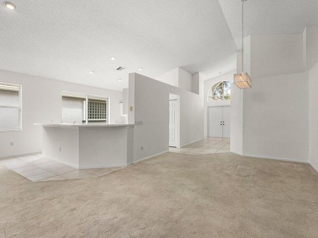 Home for rent at 7728 Edinburough Lane - photo 6219276