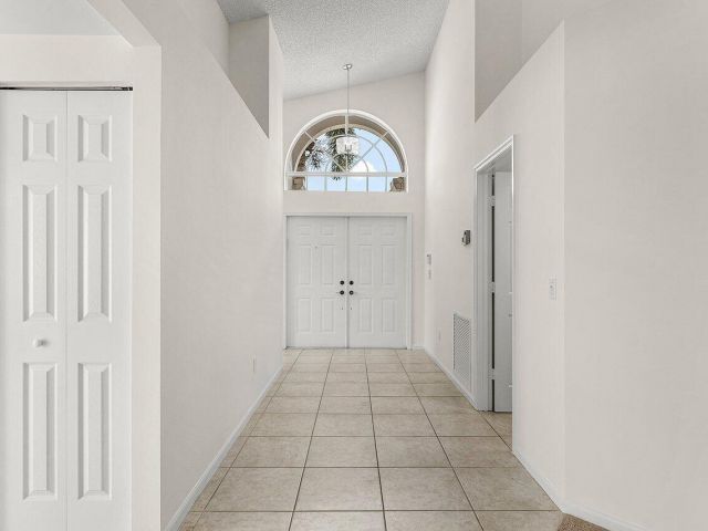 Home for rent at 7728 Edinburough Lane - photo 6219278