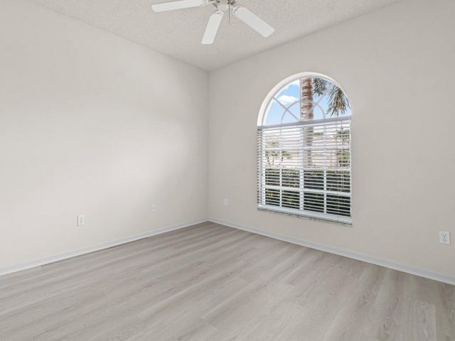 Home for sale at 7728 Edinburough Lane - photo 6533112