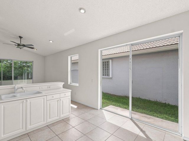 Home for sale at 7728 Edinburough Lane - photo 6533113