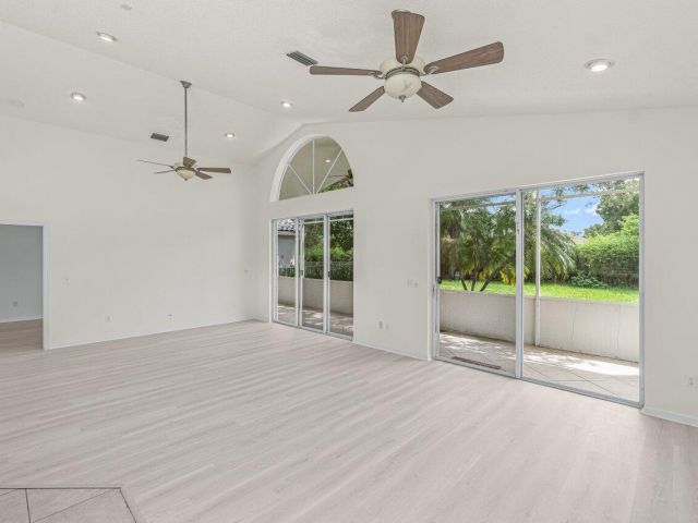 Home for sale at 7728 Edinburough Lane - photo 6533118