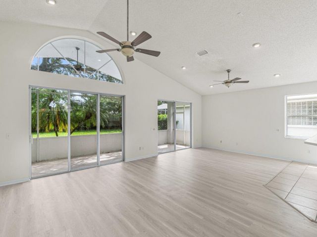 Home for sale at 7728 Edinburough Lane - photo 6533121