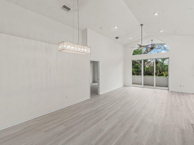 Home for sale at 7728 Edinburough Lane - photo 6533123