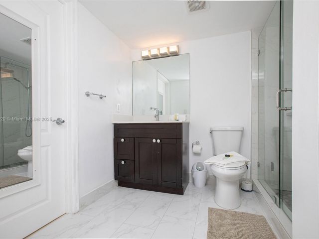 Apartment for rent  Unit #2704 - photo 6219728