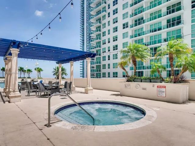 Apartment for sale  Unit #3923 - photo 6244168