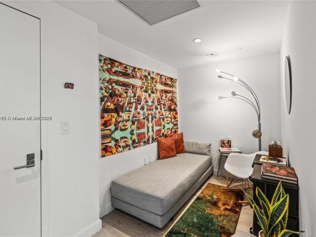 Apartment for sale  Unit #1801 - photo 6247465