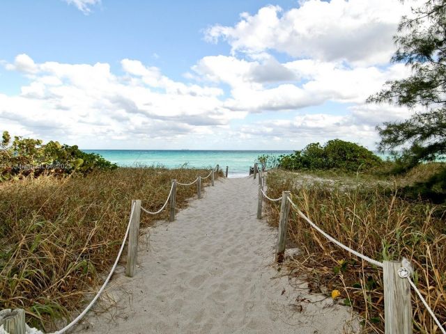 Apartment for rent  Unit #1408 - photo 6220411