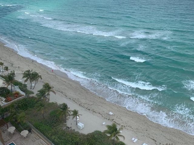 Apartment for rent  Unit #1408 - photo 6220413