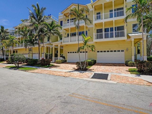 Home for sale at 346 N Elm St A-10 - photo 6225217