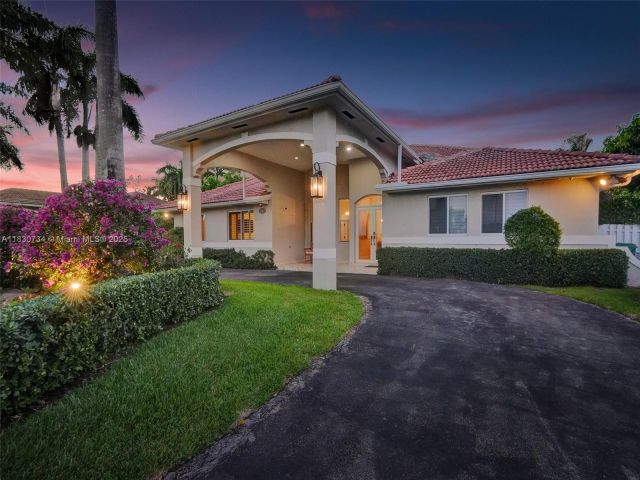 Home for rent at 12401 SW 77th St 12401 - photo 6222149