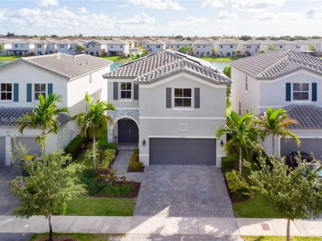 Home for sale at 1388 SE 27th Ter - photo 6246565