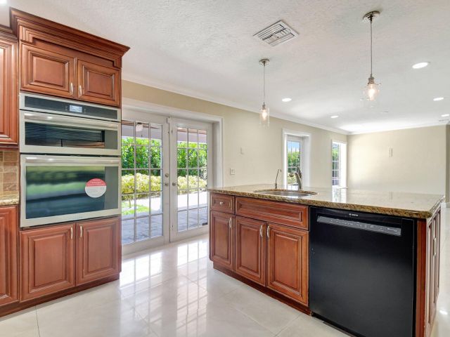 Home for sale at 4610 Pinetree Drive - photo 6801686