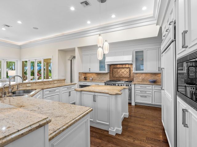 Home for sale at 17582 Bocaire Way - photo 6223353