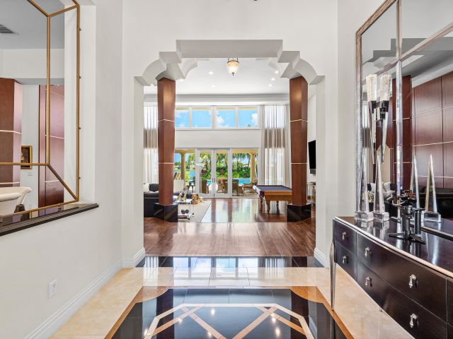 Home for sale at 17582 Bocaire Way - photo 6223363