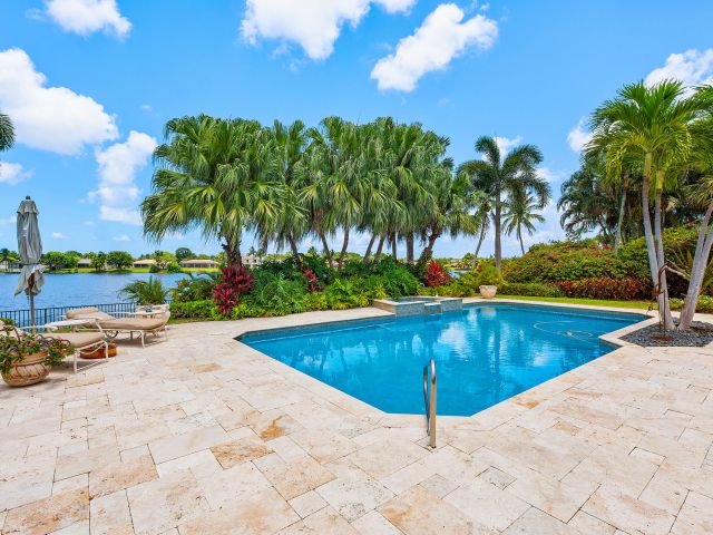 Home for sale at 17582 Bocaire Way - photo 6223369